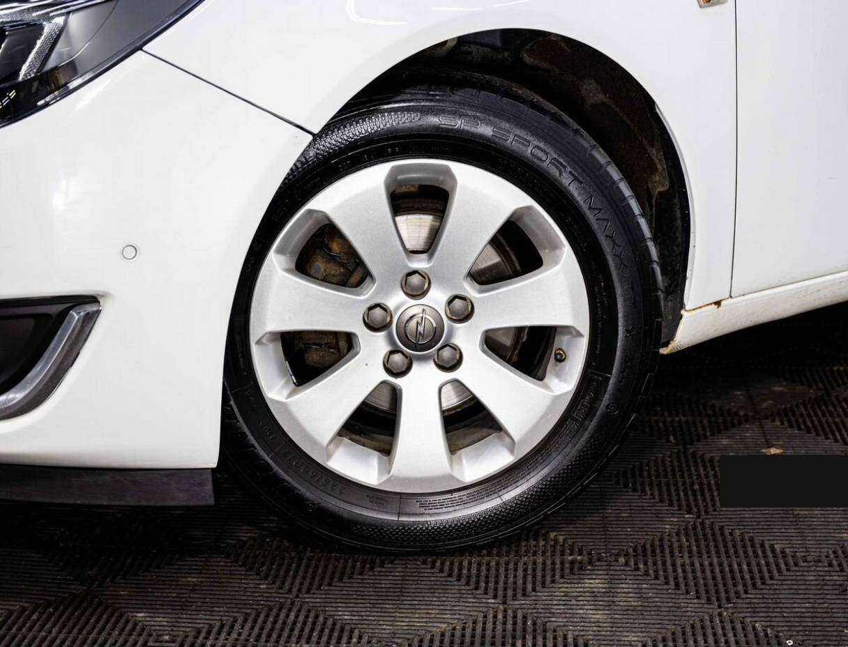 Купить Opel Insignia, 2013, 182 111 км, фото №9