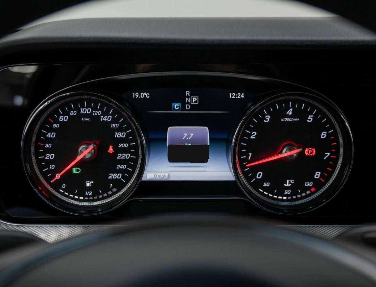 Купить Mercedes-Benz E-Класс 200, 2017, 108 000 км, фото №21