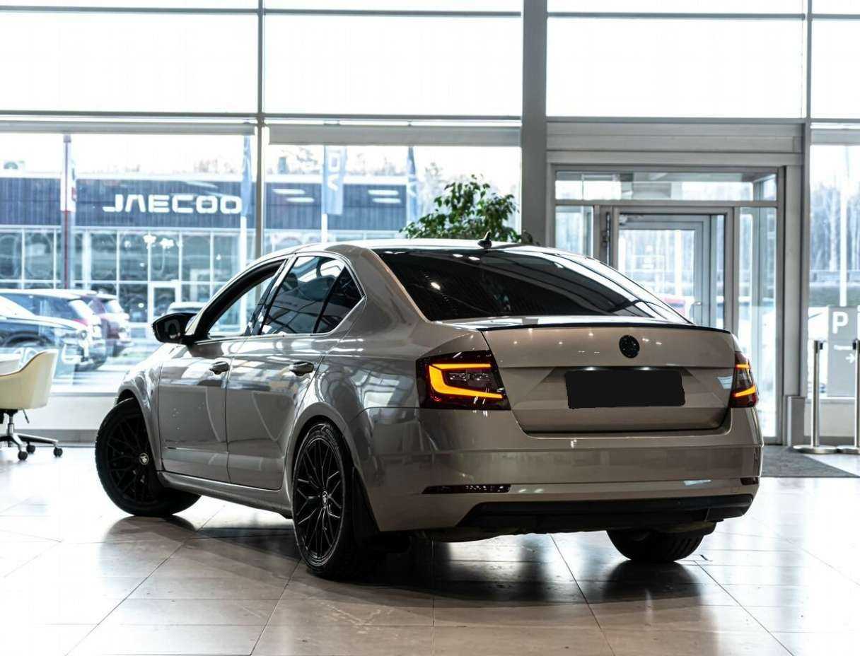 Купить Skoda Octavia, 2018, 141 200 км, фото №4