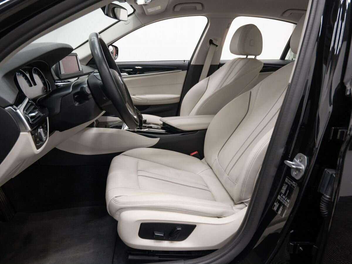 Купить BMW 5 серии 520i, 2018, 174 500 км, фото №13