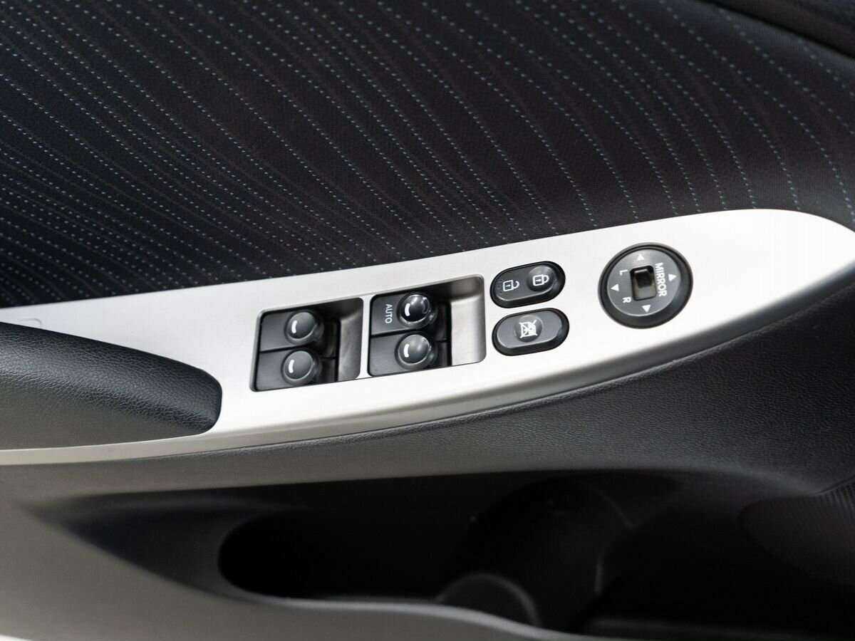 Купить Hyundai Solaris, 2015, 149 445 км, фото №14