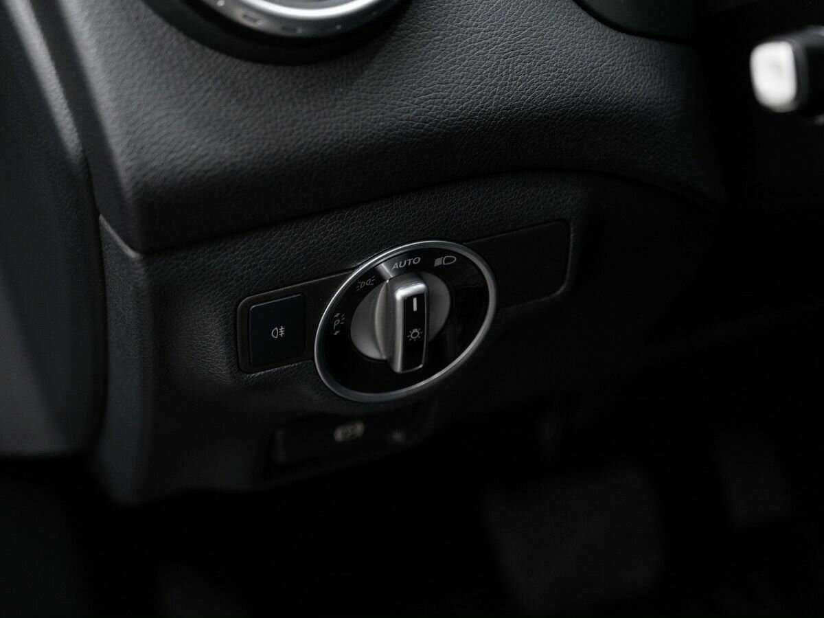 Купить Mercedes-Benz GLA 250, 2016, 123 344 км, фото №16
