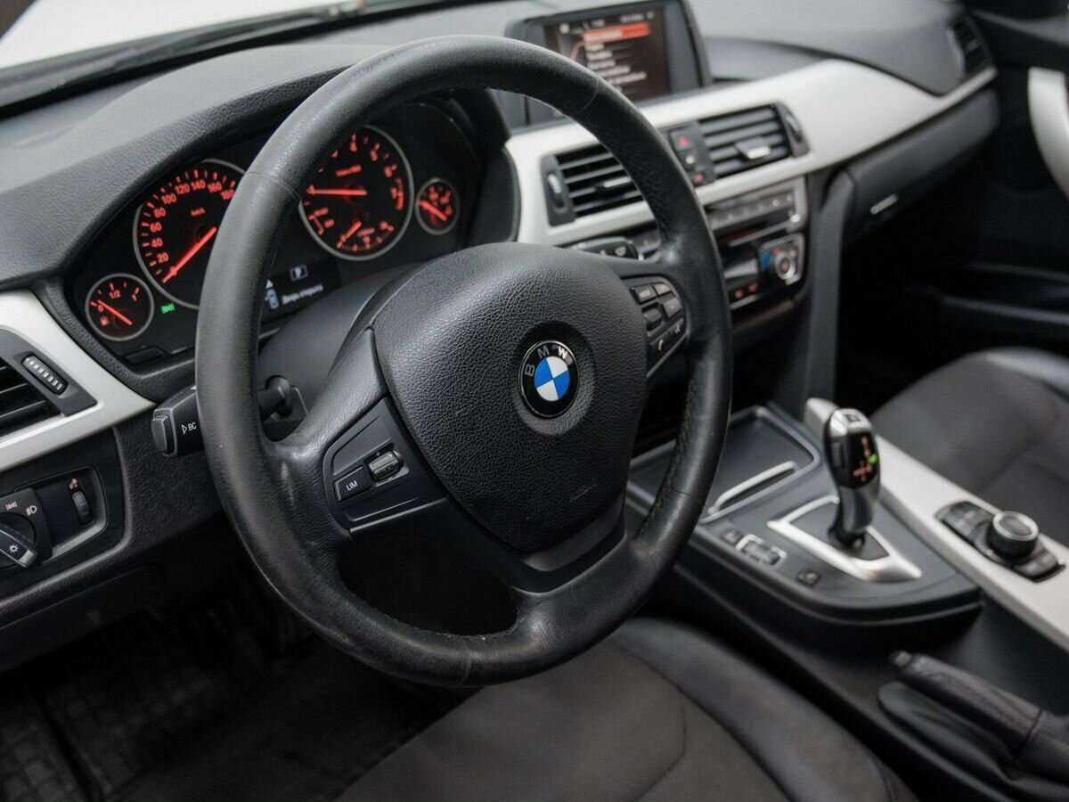 Купить BMW 3 серии 318i, 2016, 188 888 км, фото №17