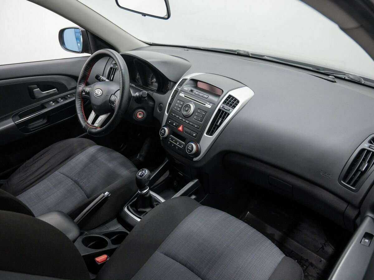 Купить Kia Ceed, 2010, 194 000 км, фото №8
