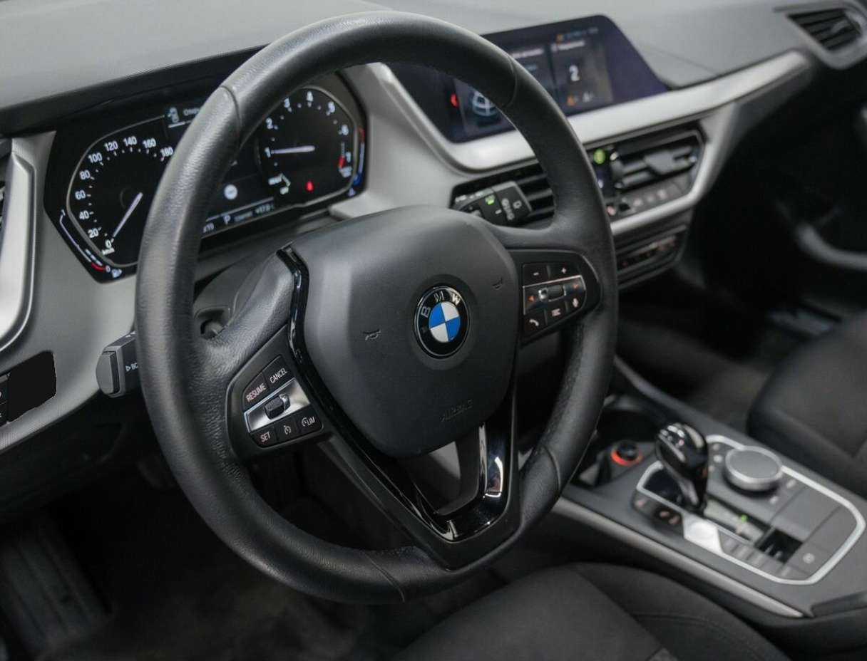 Купить BMW 1 серии 118i, 2019, 158 610 км, фото №17