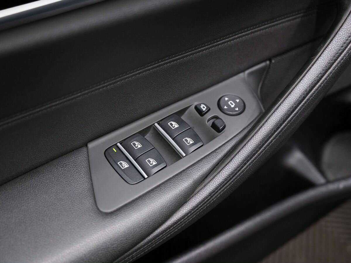 Купить BMW 5 серии 520d xDrive, 2019, 231 000 км, фото №27