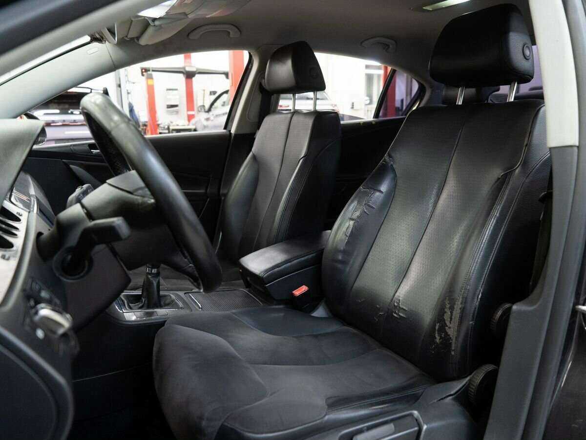 Купить Volkswagen Passat, 2008, 305 161 км, фото №6