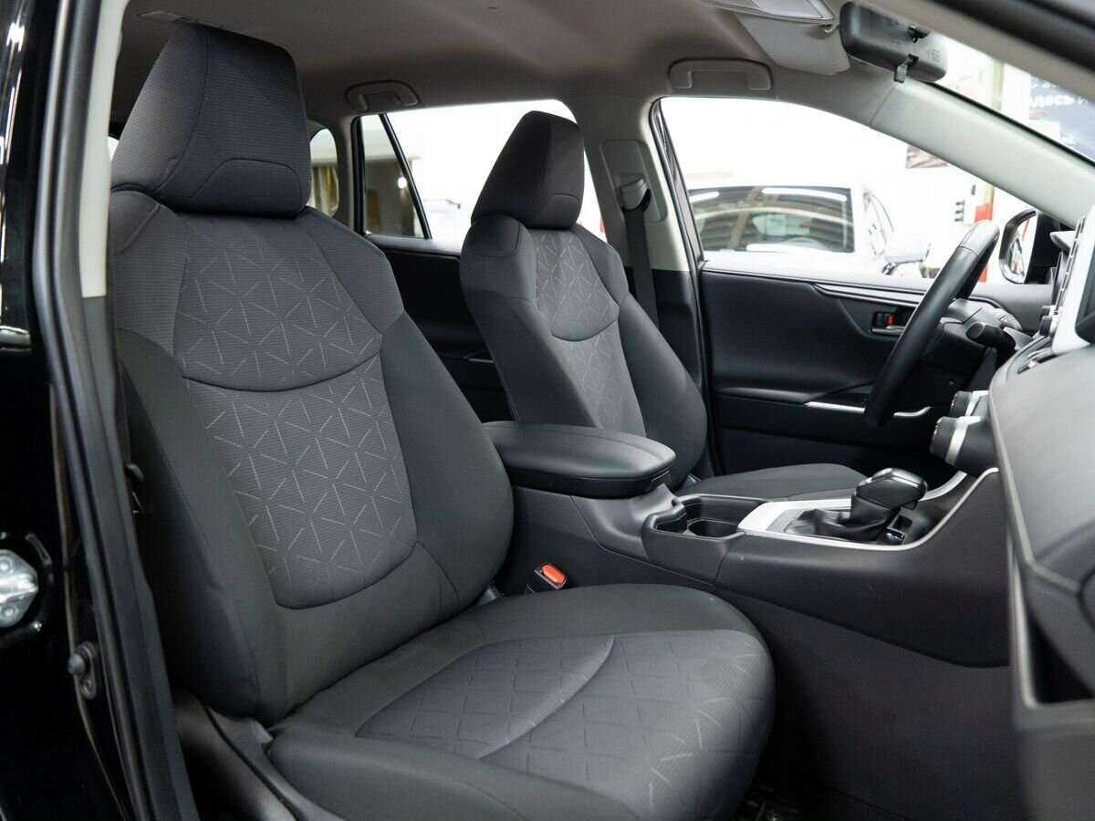 Купить Toyota RAV4, 2019, 47 000 км, фото №10