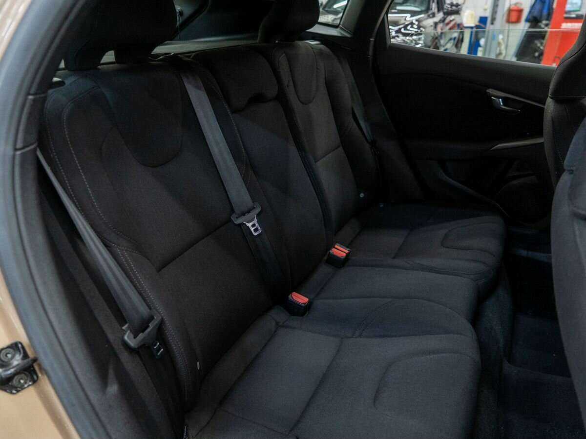 Купить Volvo V40 Cross Country, 2013, 140 000 км, фото №8