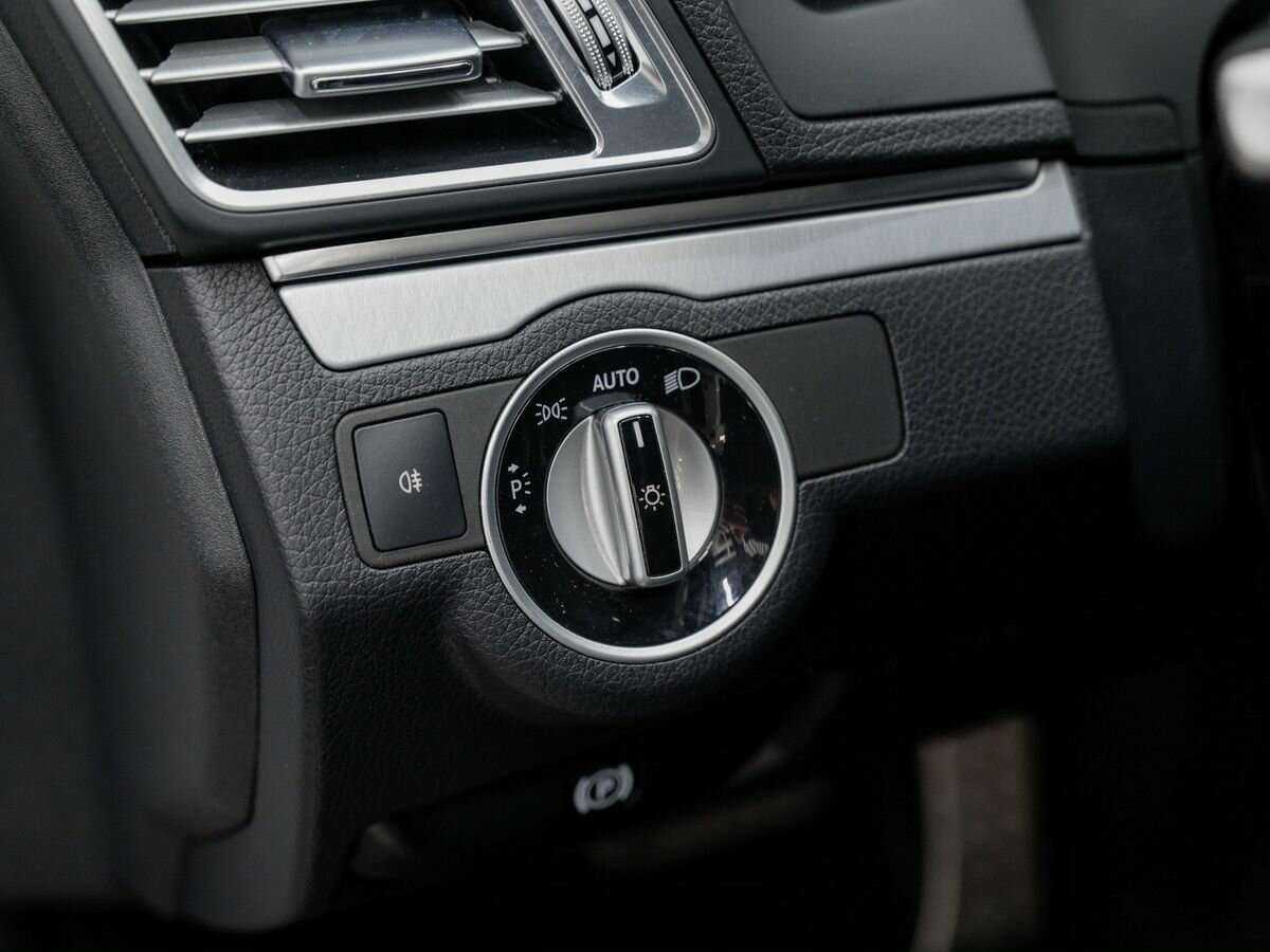 Купить Mercedes-Benz E-Класс 200, 2014, 138 500 км, фото №16
