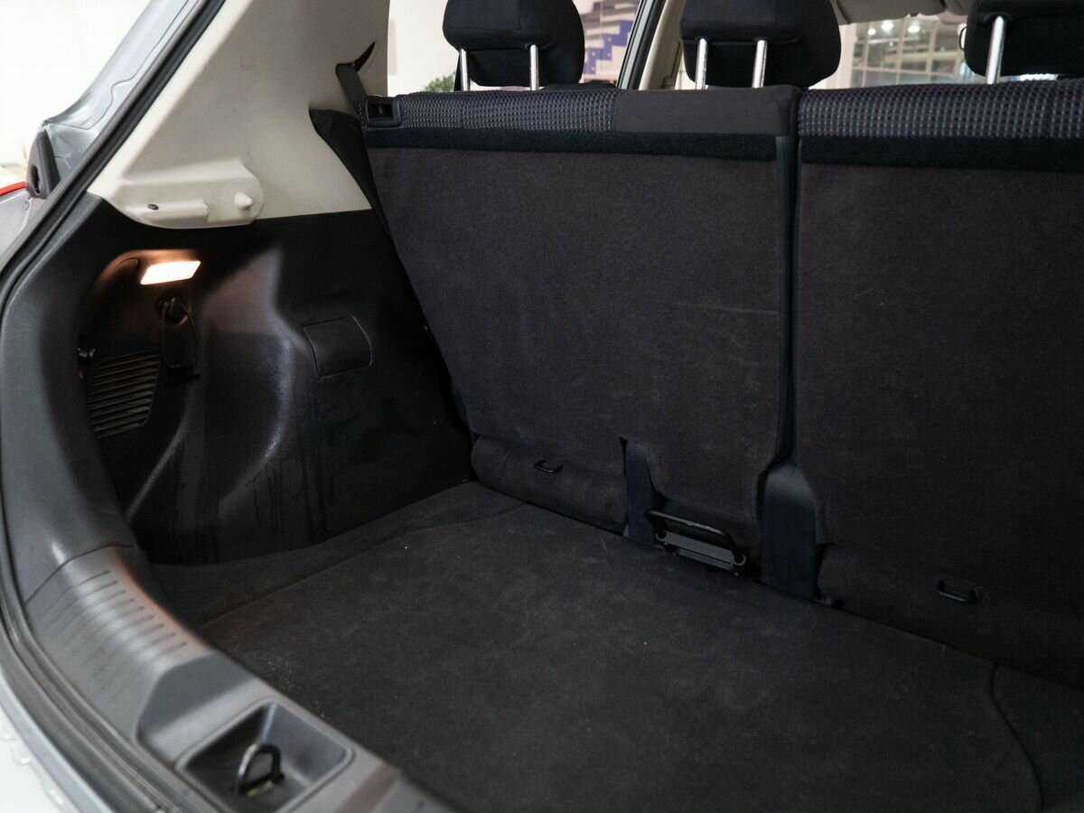 Купить Nissan Tiida, 2011, 75 847 км, фото №10