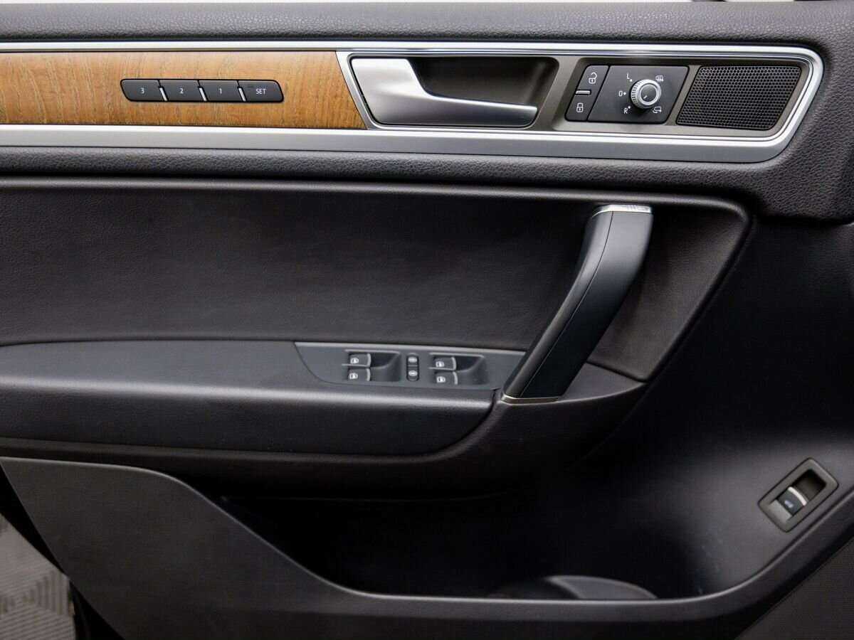 Купить Volkswagen Touareg, 2015, 138 000 км, фото №15