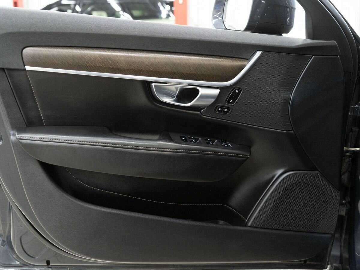 Купить Volvo V90 Cross Country, 2017, 164 000 км, фото №14