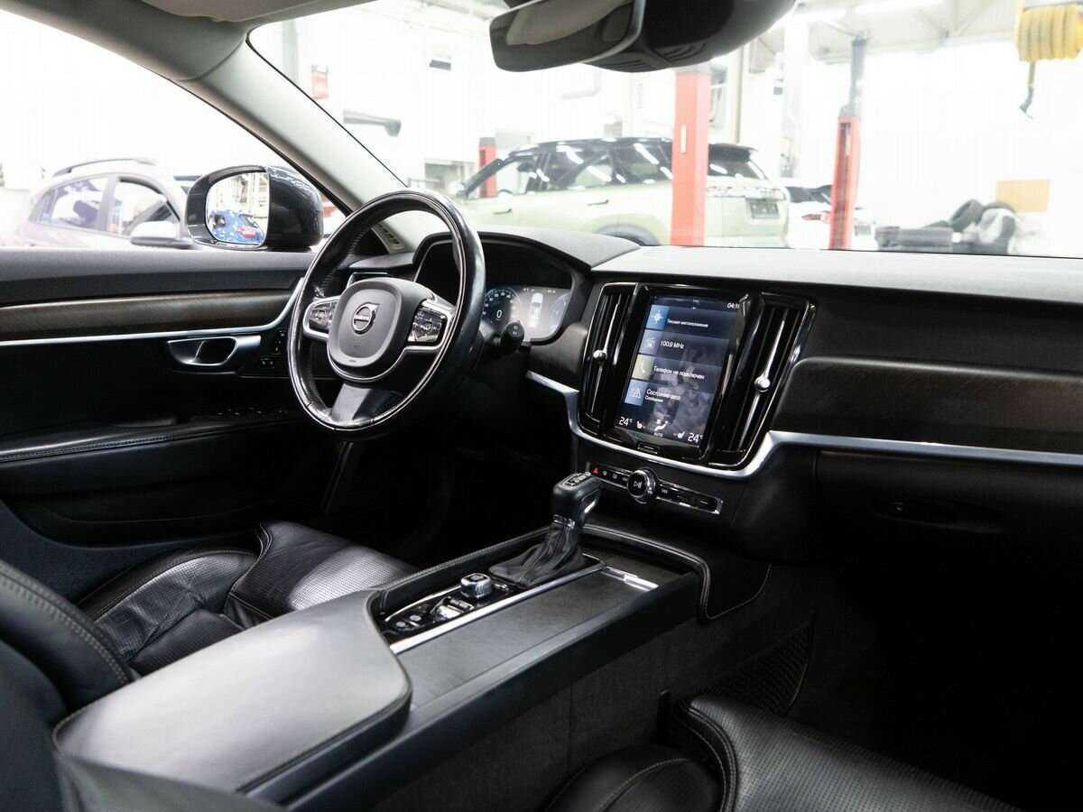 Купить Volvo V90 Cross Country, 2017, 164 000 км, фото №17
