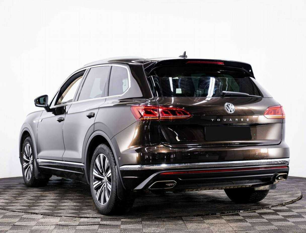 Купить Volkswagen Touareg, 2018, 235 000 км, фото №4