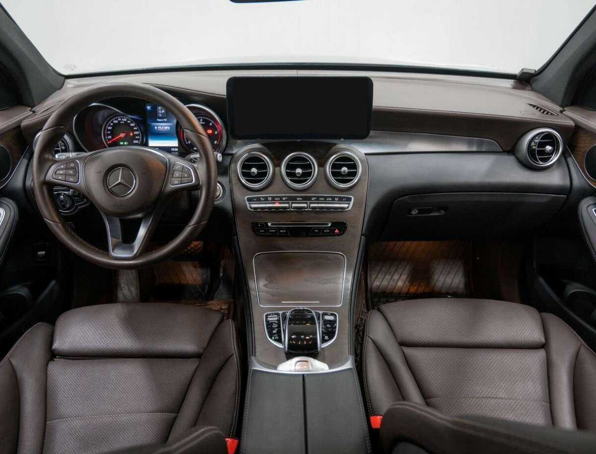 Купить Mercedes-Benz GLC 250 d, 2016, 115 000 км, фото №10