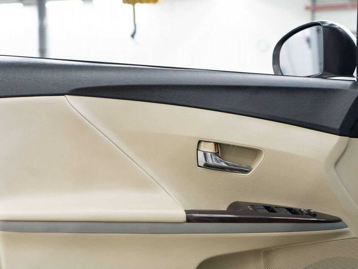 Купить Toyota Venza, 2010, 276 000 км, фото №16