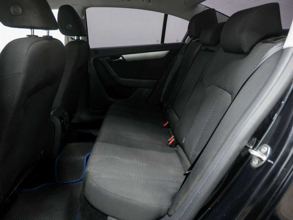 Купить Volkswagen Passat, 2011, 154 119 км, фото №20