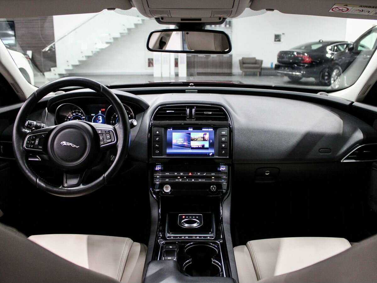Купить Jaguar XE, 2016, 140 650 км, фото №19