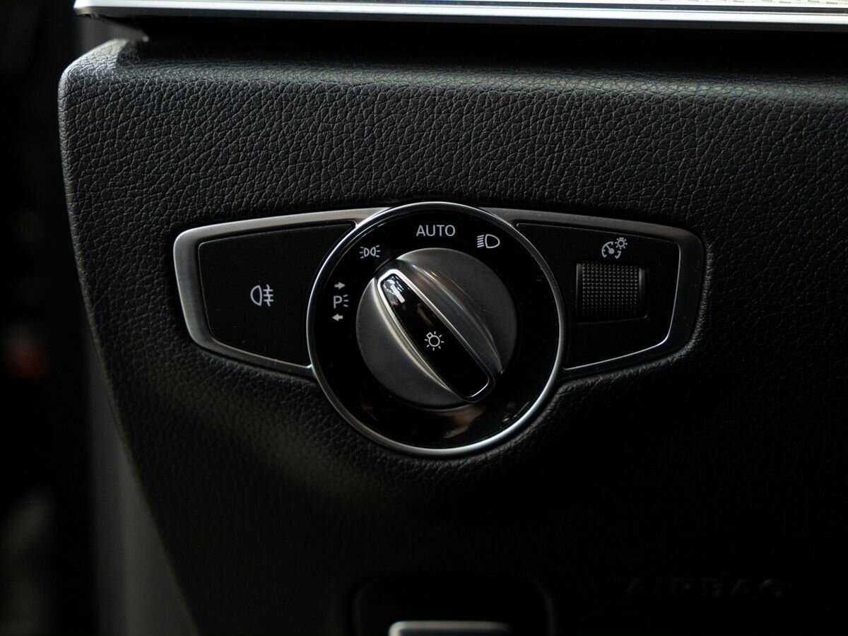 Купить Mercedes-Benz E-Класс 200, 2019, 190 042 км, фото №21