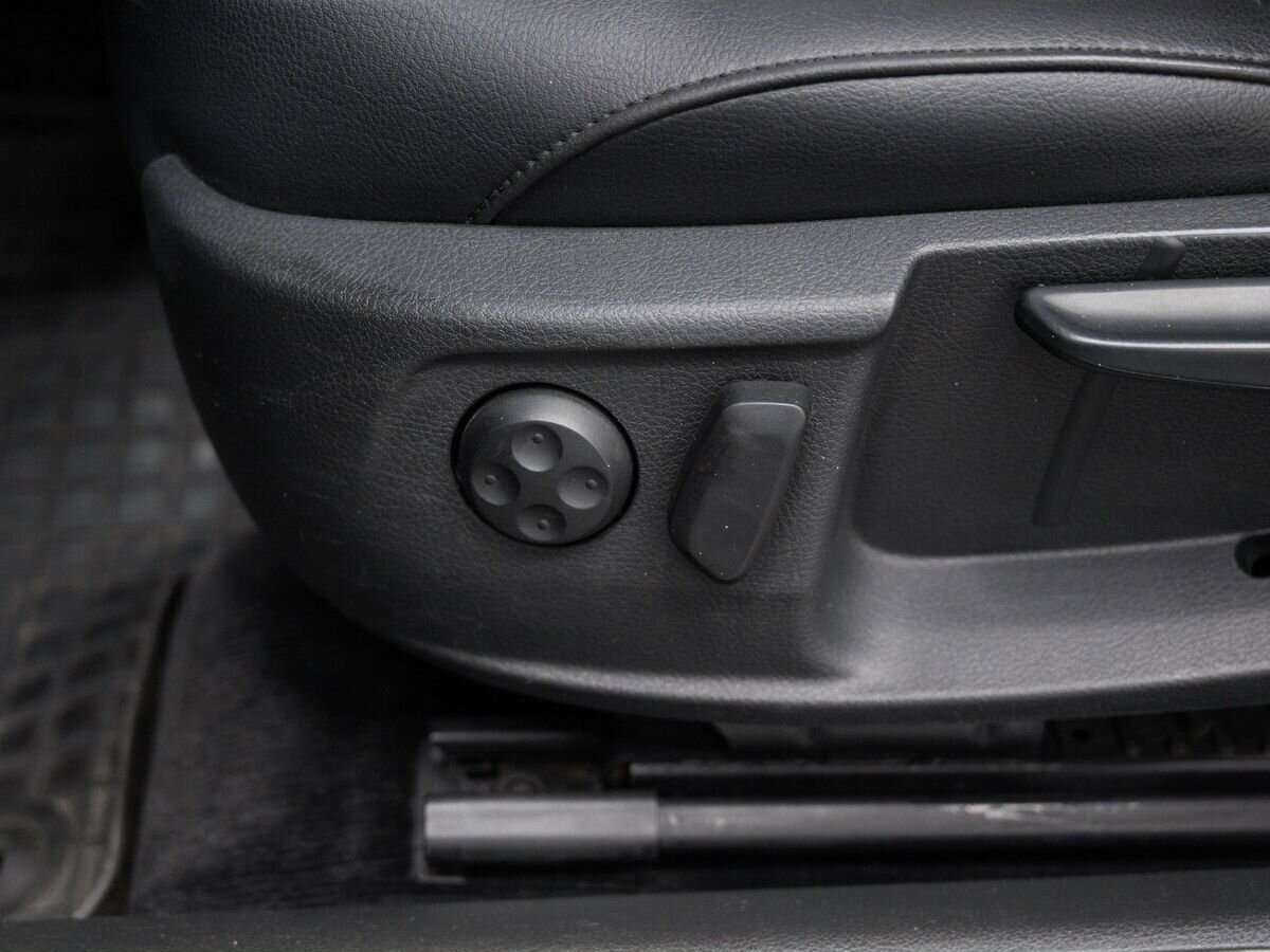 Купить Volkswagen Passat, 2011, 187 879 км, фото №17