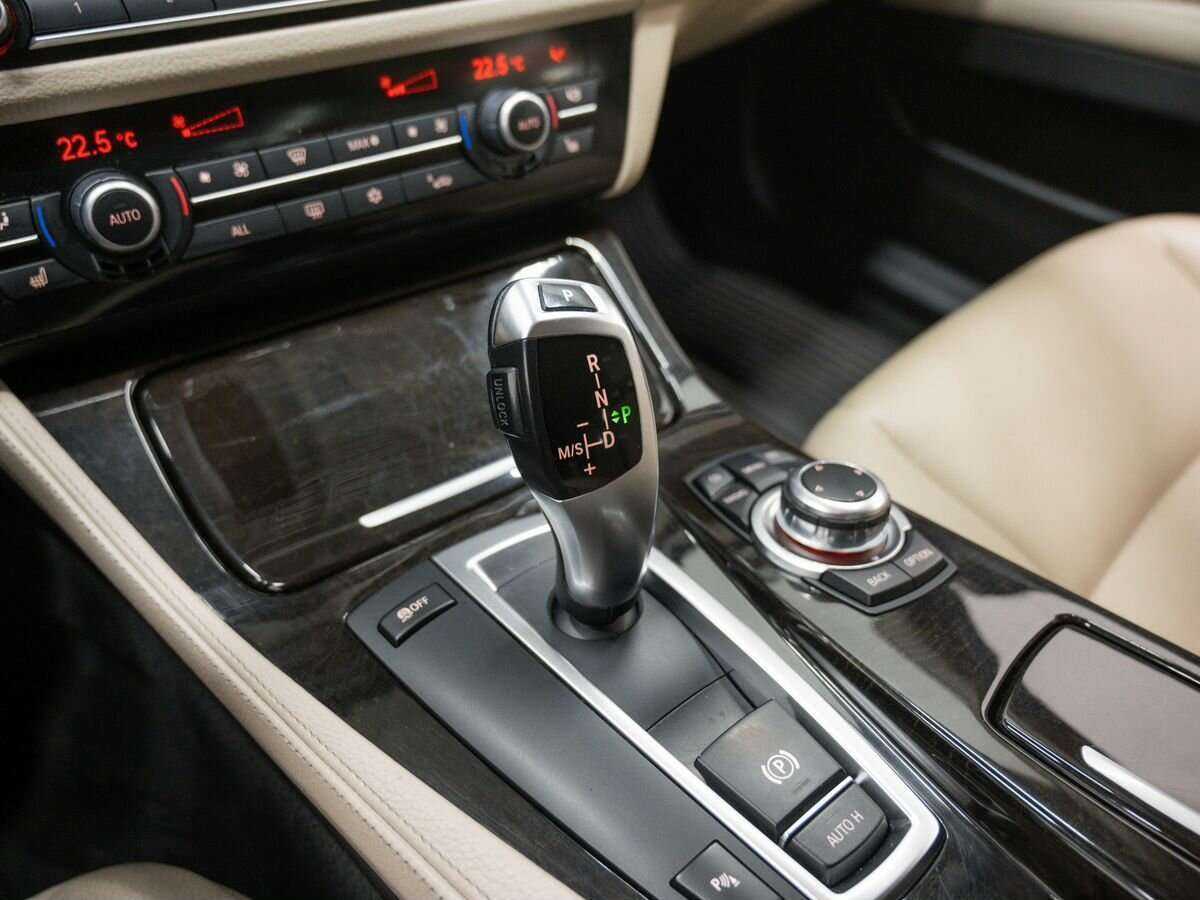 Купить BMW 5 серии 525d, 2011, 260 821 км, фото №20