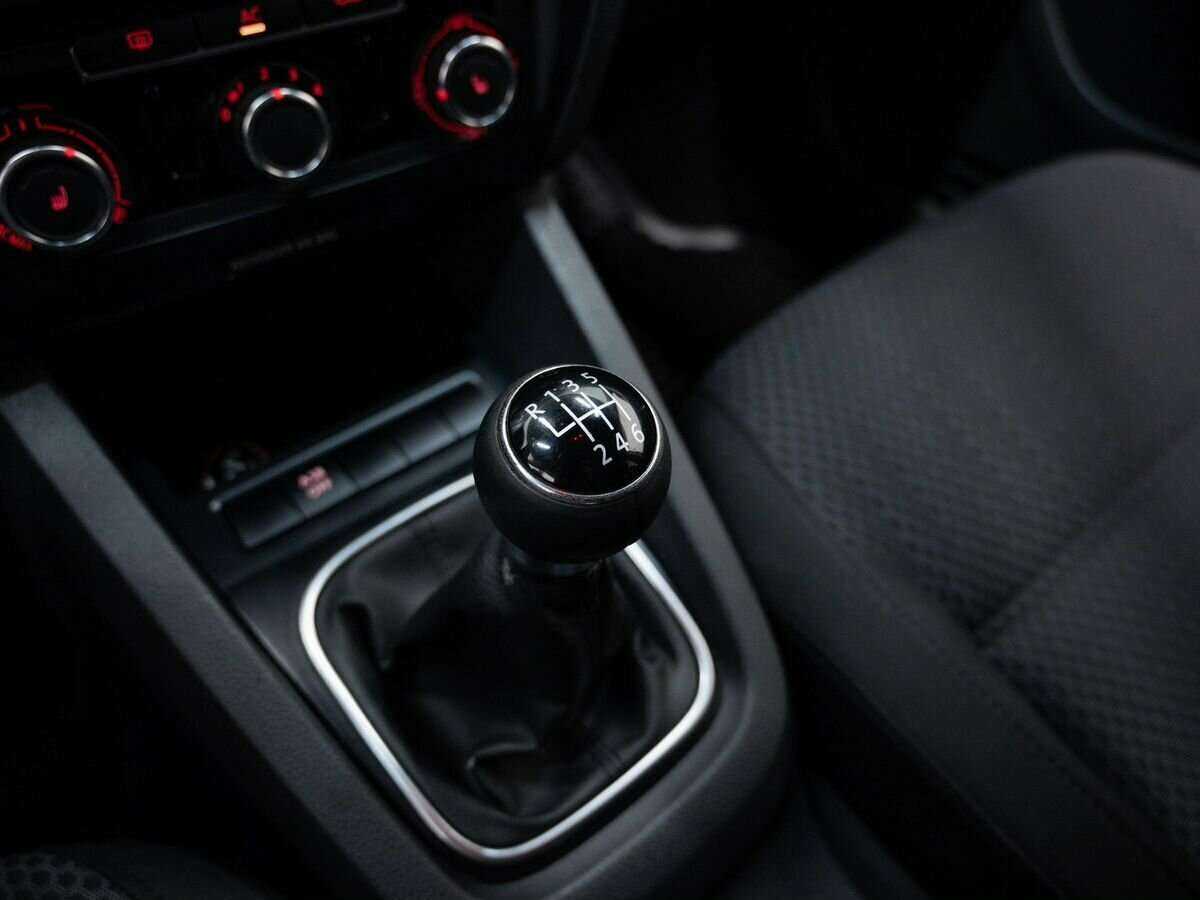 Купить Volkswagen Jetta, 2011, 140 000 км, фото №17