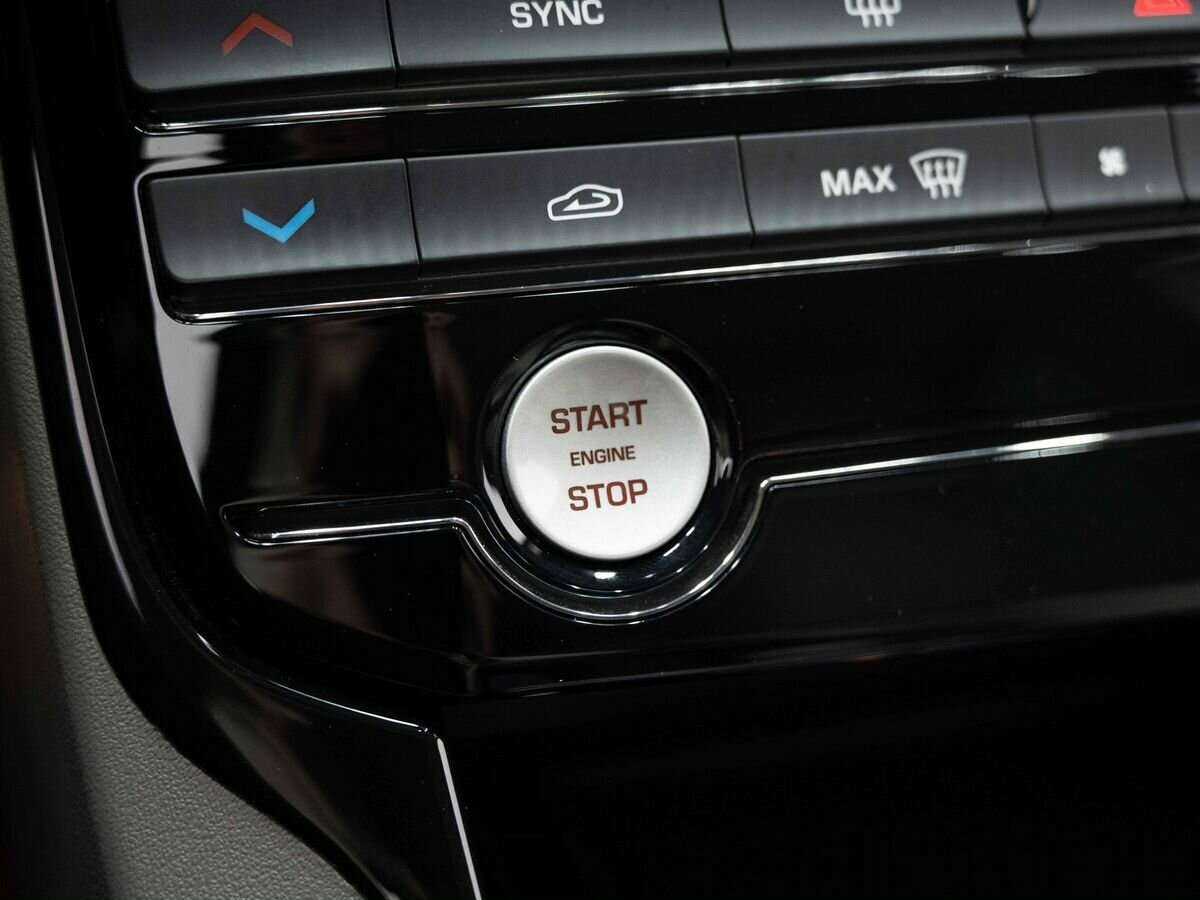 Купить Jaguar XE, 2017, 54 000 км, фото №18