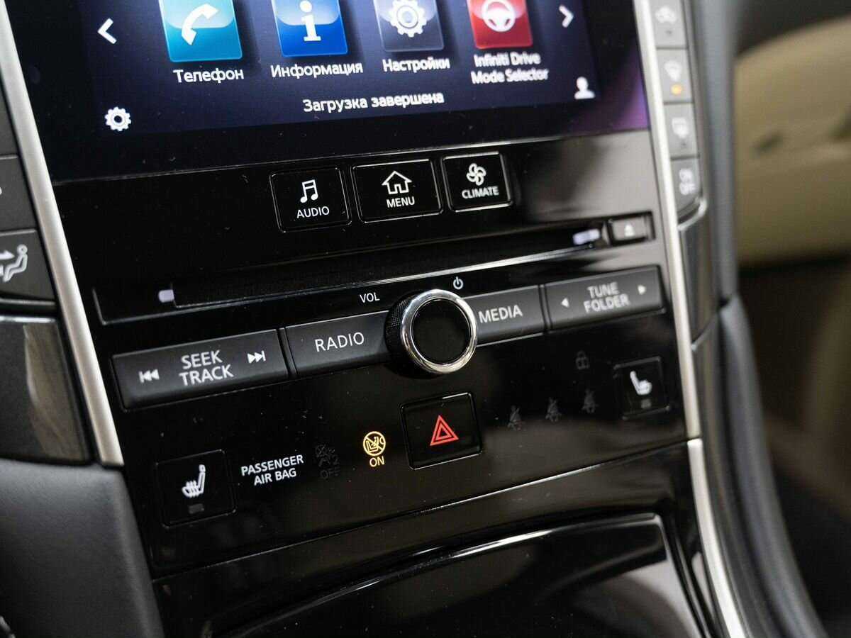 Купить Infiniti Q50, 2015, 117 982 км, фото №21