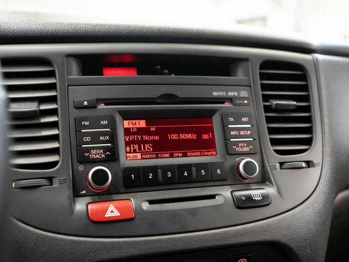 Купить Kia Rio, 2010, 198 000 км, фото №11