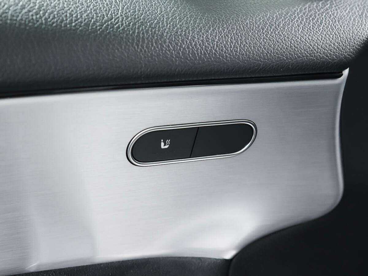 Купить Mercedes-Benz A-Класс 200, 2019, 105 275 км, фото №17