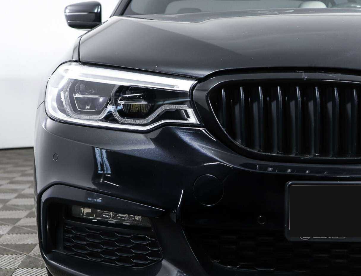 Купить BMW 5 серии 530i xDrive, 2019, 28 830 км, фото №32