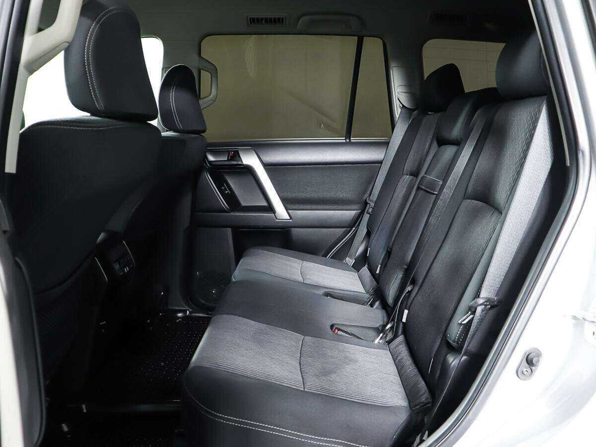 Купить Toyota Land Cruiser Prado, 2018, 140 000 км, фото №9