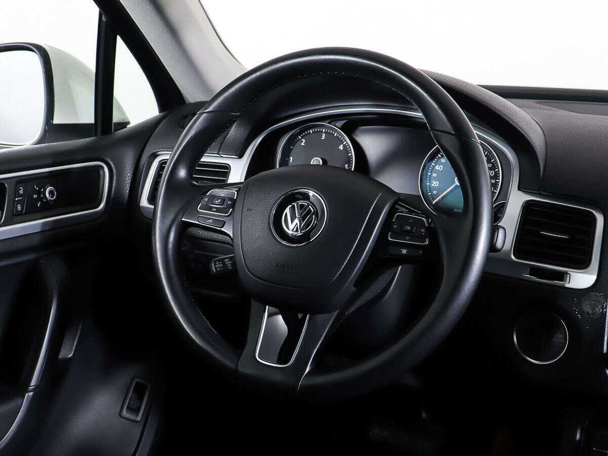 Купить Volkswagen Touareg, 2010, 136 223 км, фото №14