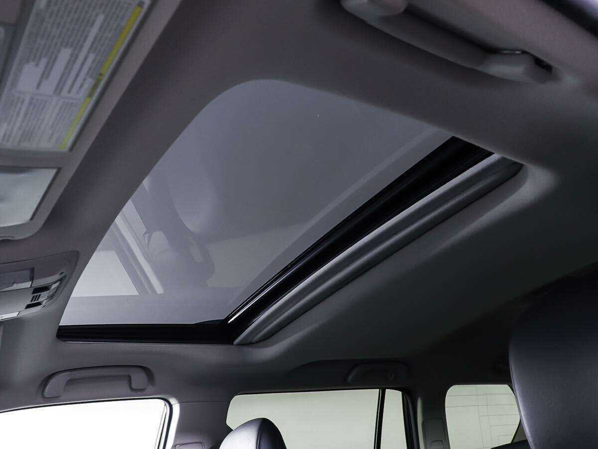 Купить Toyota Land Cruiser Prado, 2014, 102 721 км, фото №19