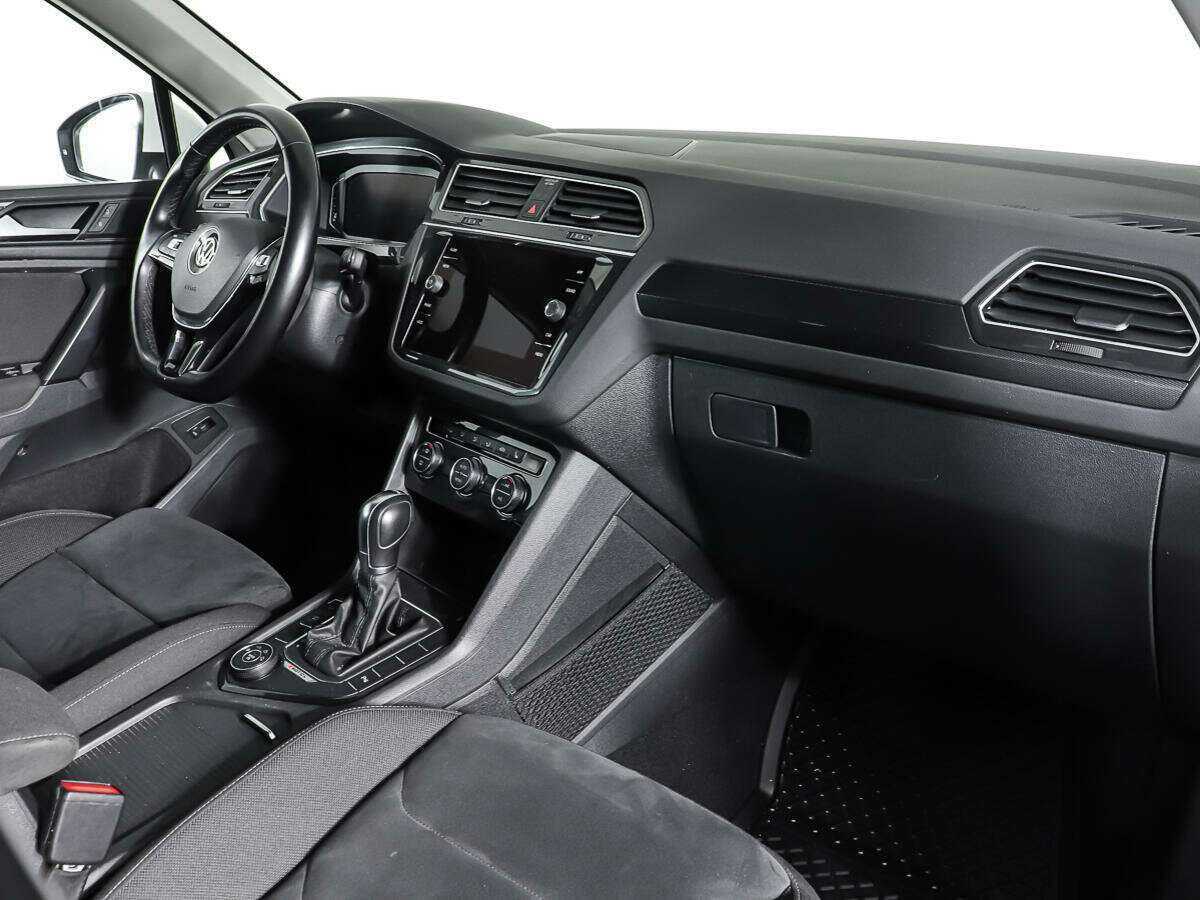 Купить Volkswagen Tiguan, 2018, 93 826 км, фото №9