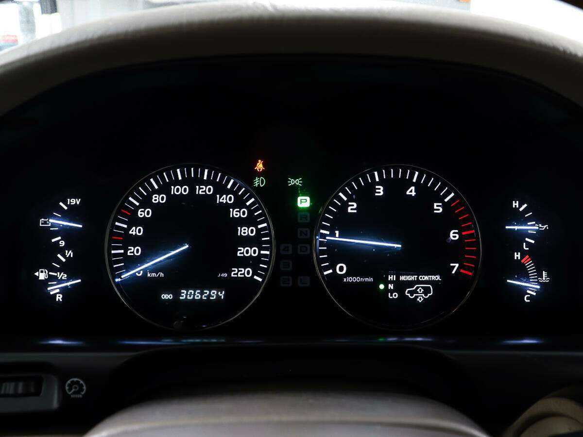 Купить Lexus LX 470, 2005, 306 203 км, фото №15