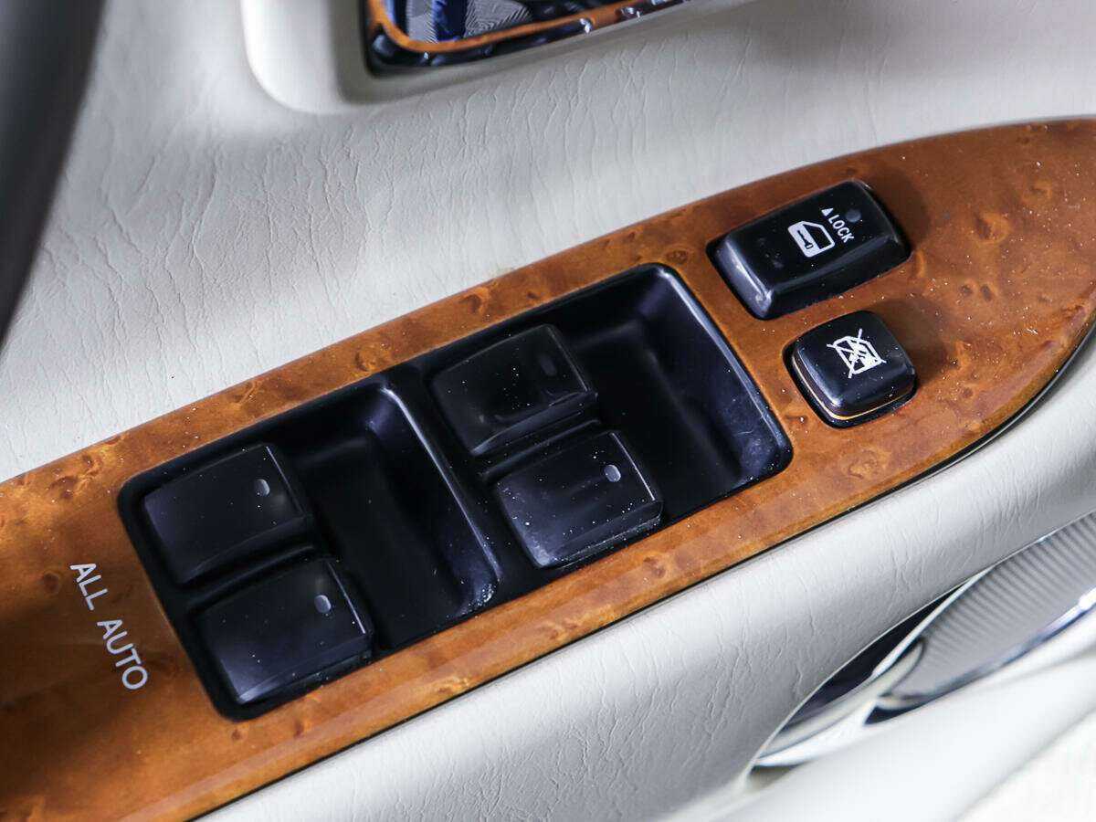 Купить Lexus LX 470, 2005, 306 203 км, фото №24