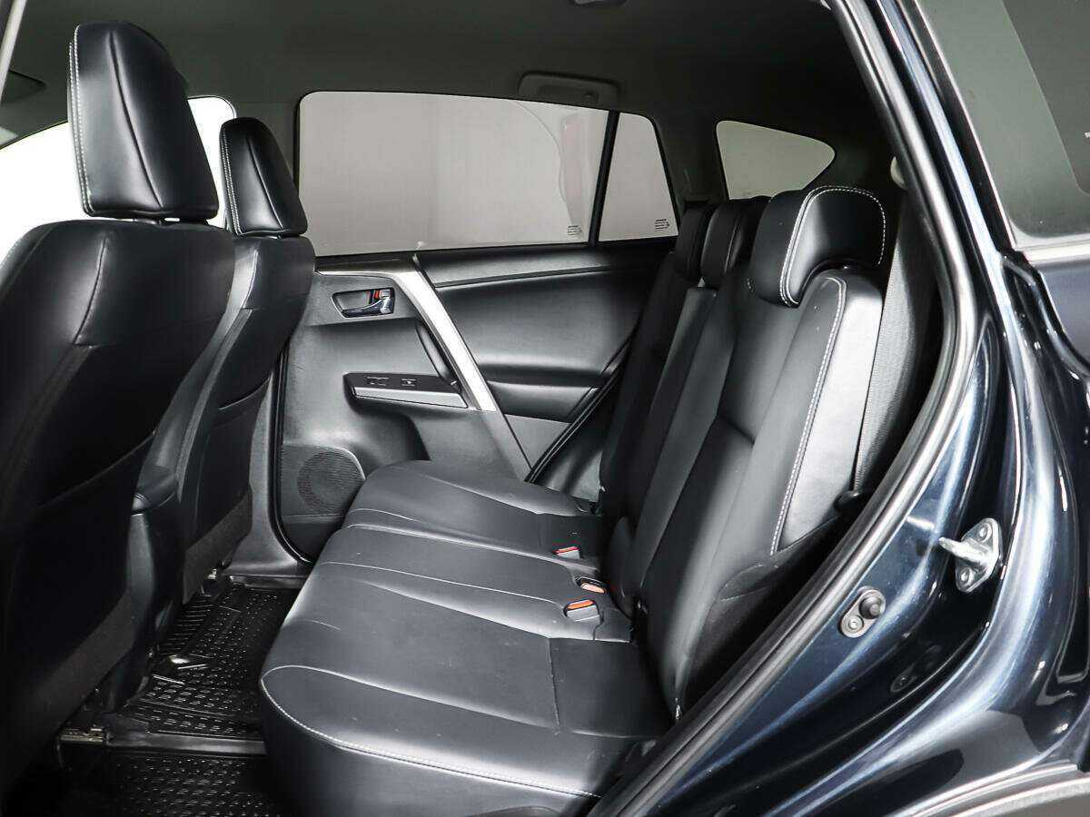 Купить Toyota RAV4, 2018, 118 300 км, фото №10