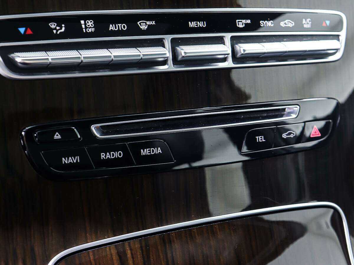 Купить Mercedes-Benz GLC 250 d, 2016, 98 108 км, фото №19