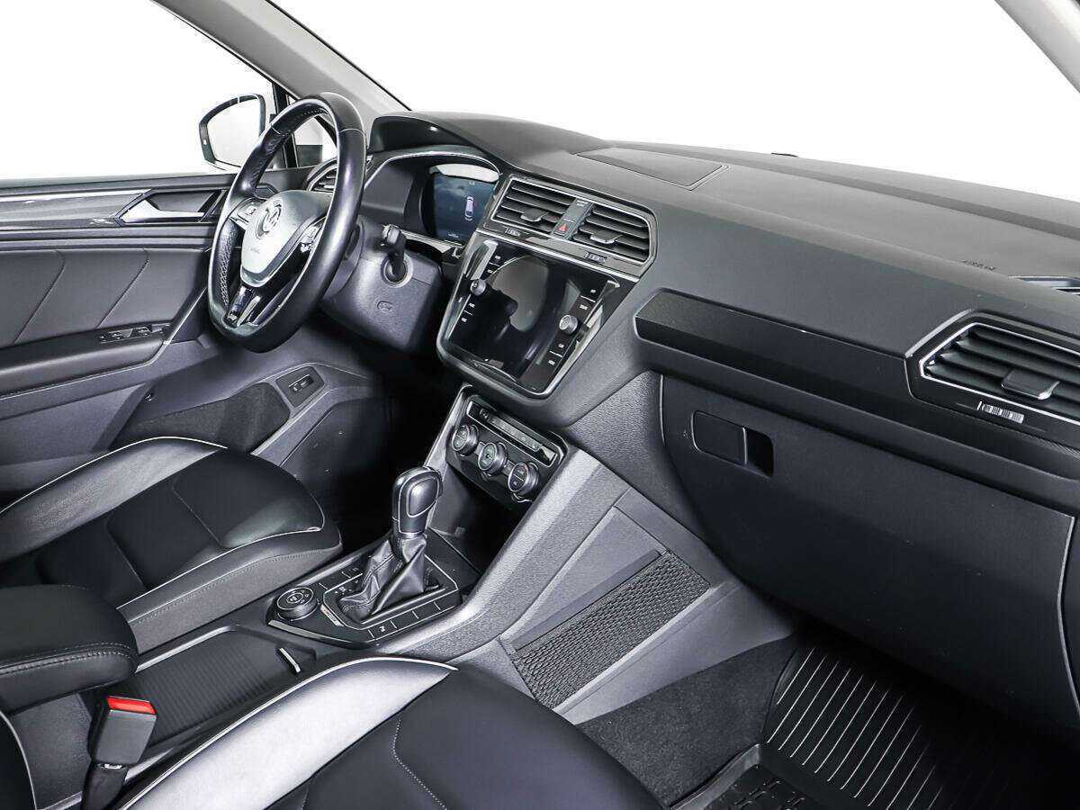 Купить Volkswagen Tiguan, 2018, 80 336 км, фото №9