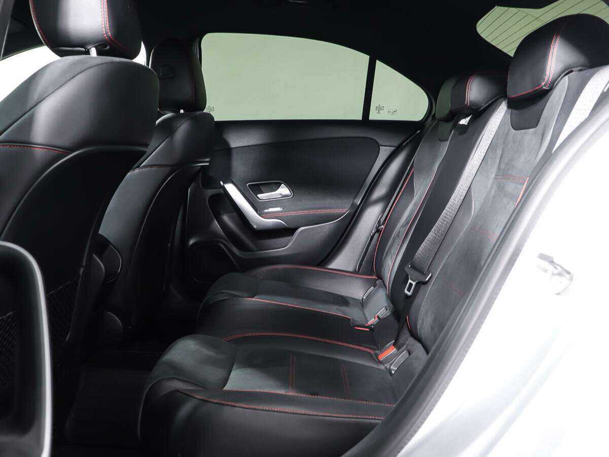 Купить Mercedes-Benz A-Класс 200, 2019, 43 180 км, фото №9
