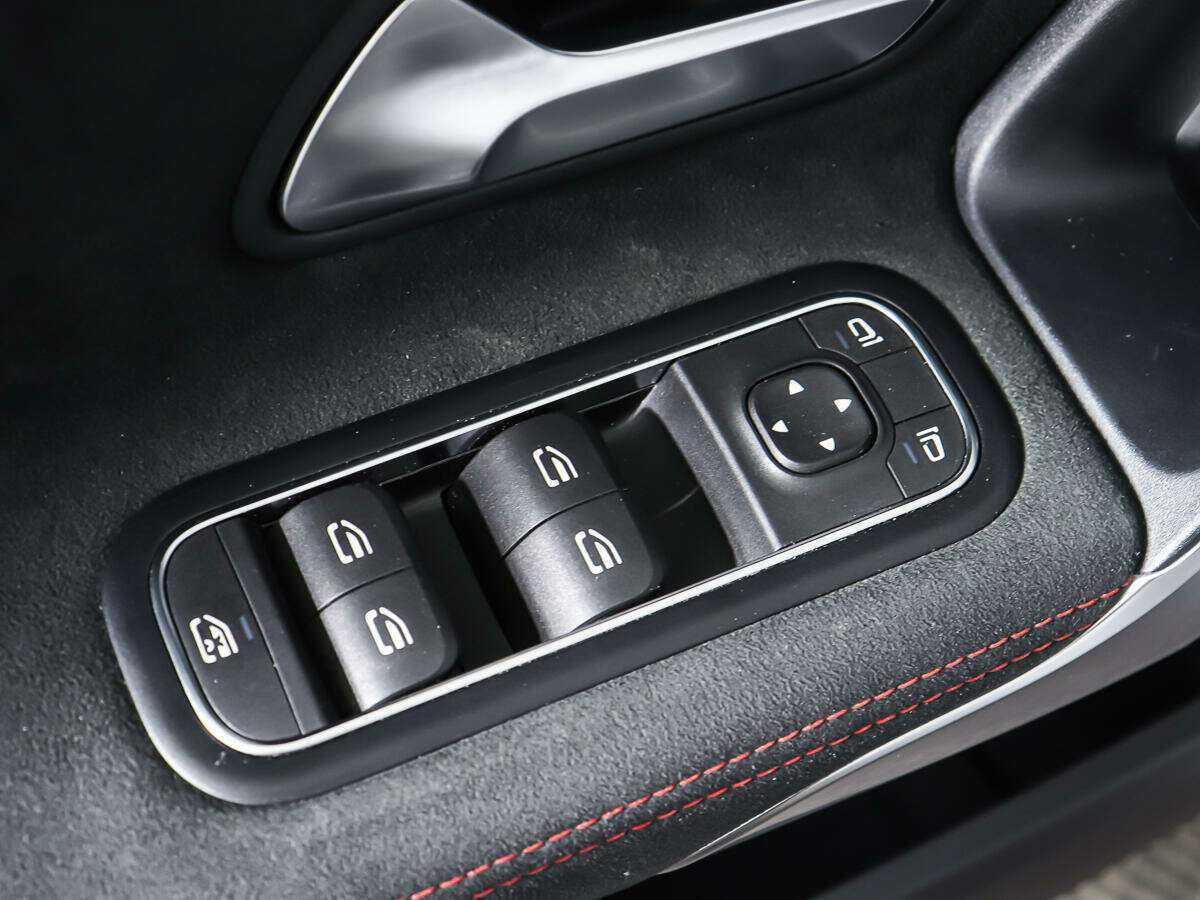 Купить Mercedes-Benz A-Класс 200, 2019, 43 180 км, фото №15