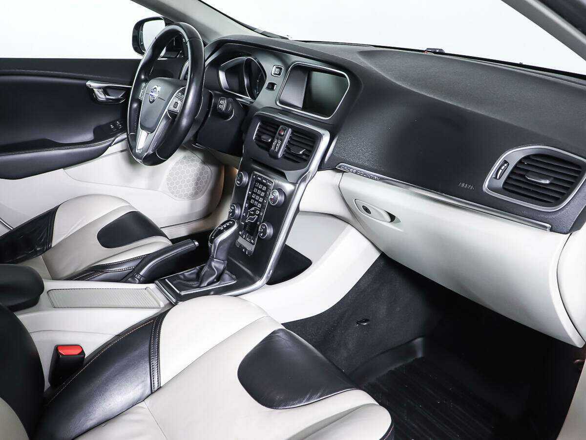 Купить Volvo V40 Cross Country, 2013, 172 700 км, фото №9