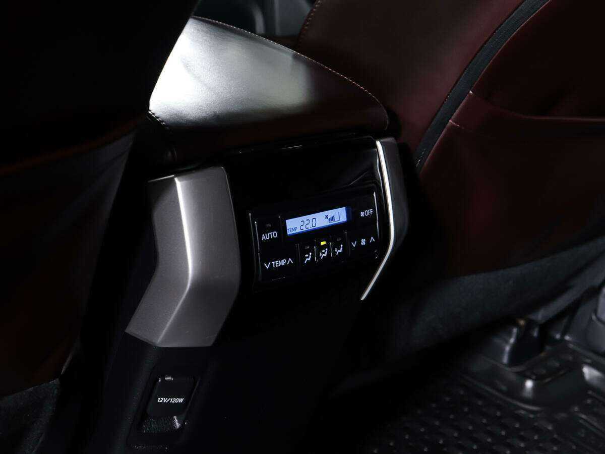 Купить Toyota Land Cruiser Prado, 2021, 100 219 км, фото №16