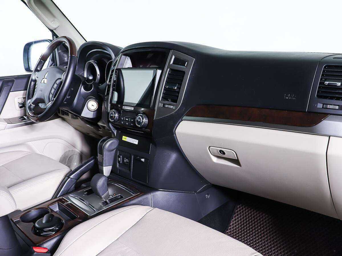 Купить Mitsubishi Pajero, 2019, 16 650 км, фото №10