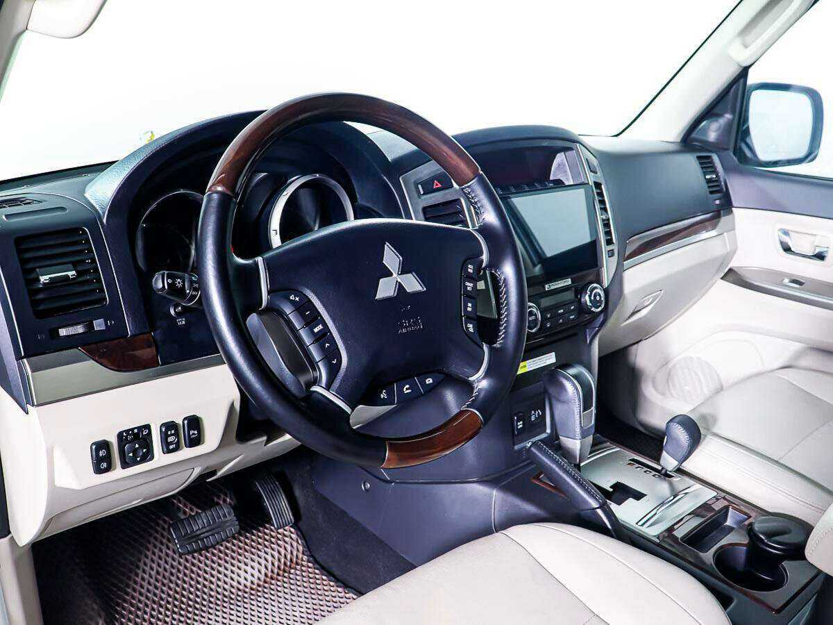Купить Mitsubishi Pajero, 2019, 16 650 км, фото №14