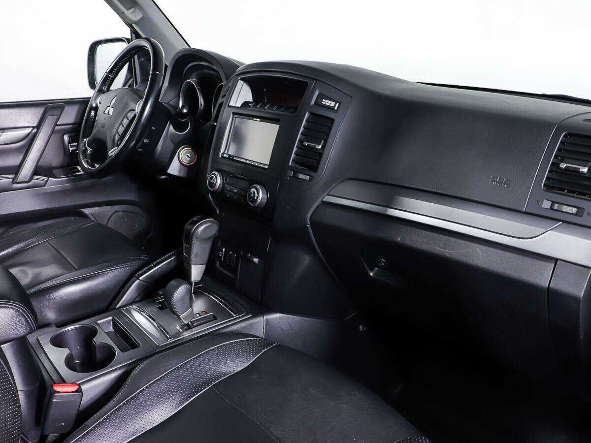 Купить Mitsubishi Pajero, 2010, 137 712 км, фото №9