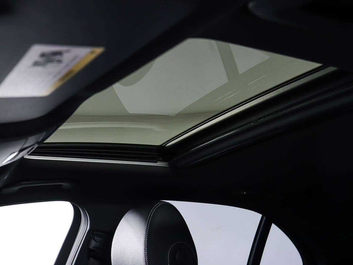 Купить Mercedes-Benz E-Класс 300, 2016, 55 977 км, фото №22