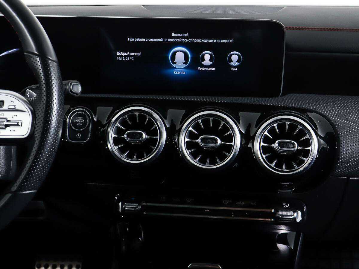 Купить Mercedes-Benz CLA 200, 2020, 38 646 км, фото №12